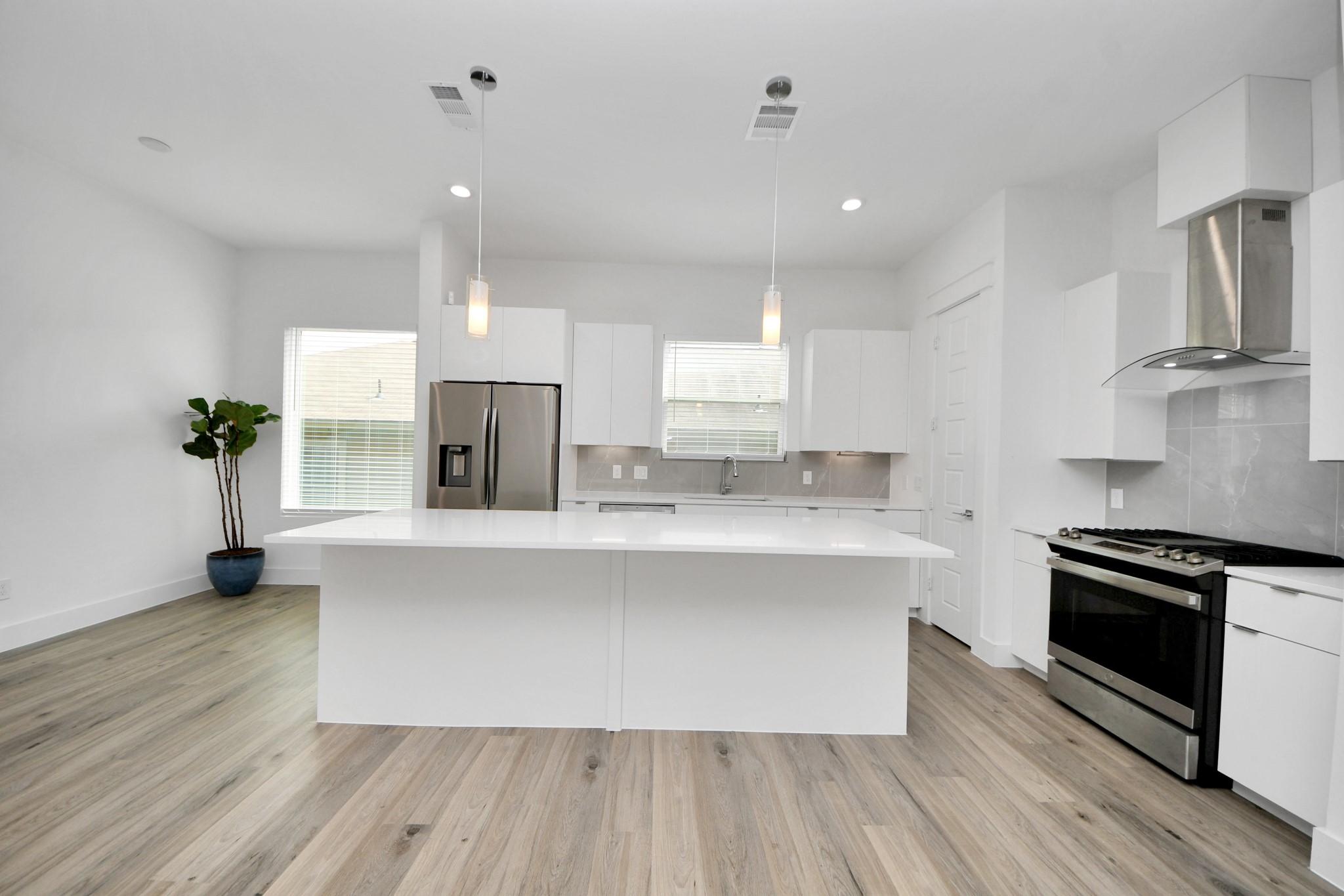 4608 Coke Street Houston, TX 77020 - Photo 9 of 25