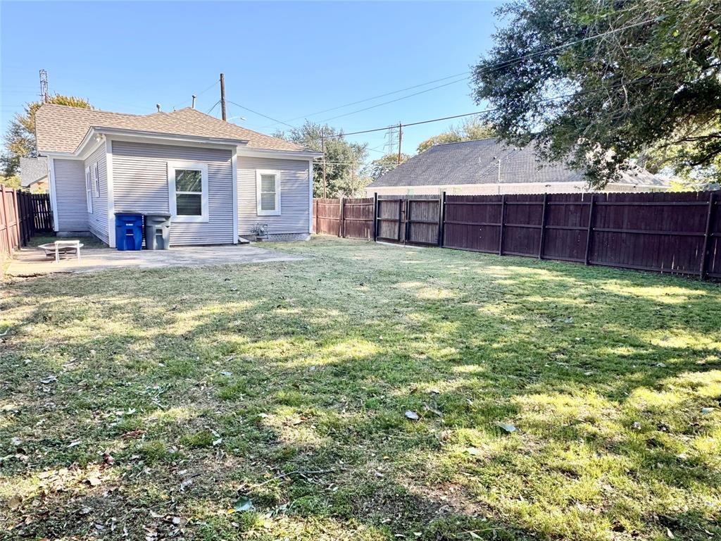 3455 Roberts Avenue Dallas, TX 75215 - Photo 25 of 25 a view of a house with backyard and porch