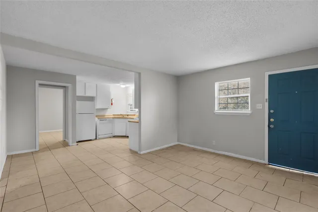 $1,175 | 3501 Avenue M, Unit 4, Galveston, TX 77550