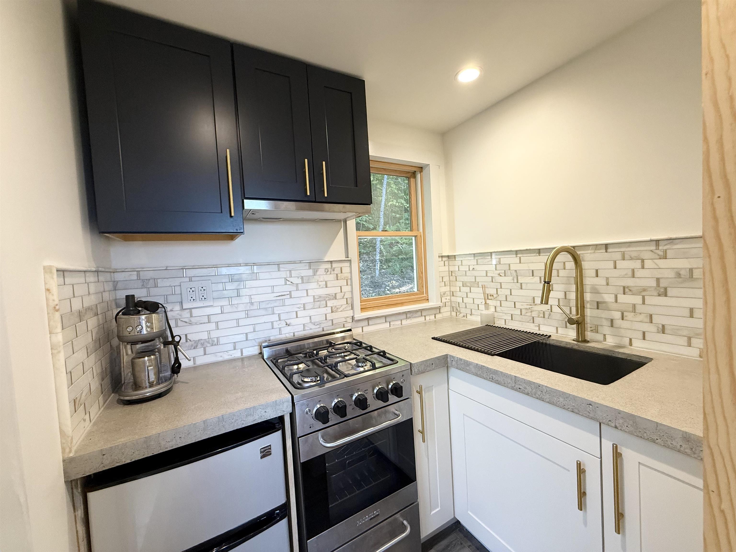 1125 Ring Road Waterbury, VT 05676 - Photo 5 of 23