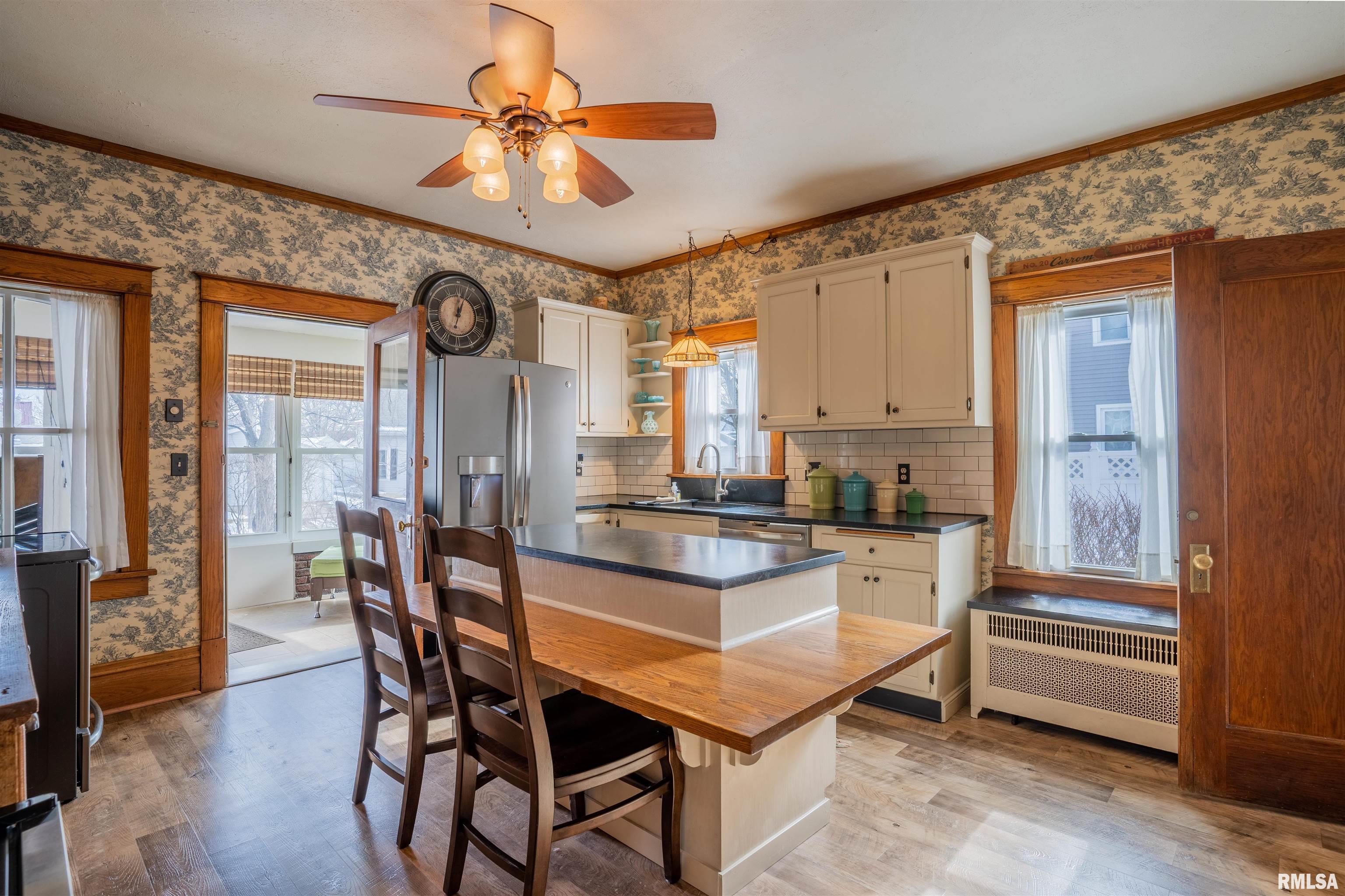 312 Walnut Street Washington, IL 61571 - Photo 14 of 38 Gallery Image 14