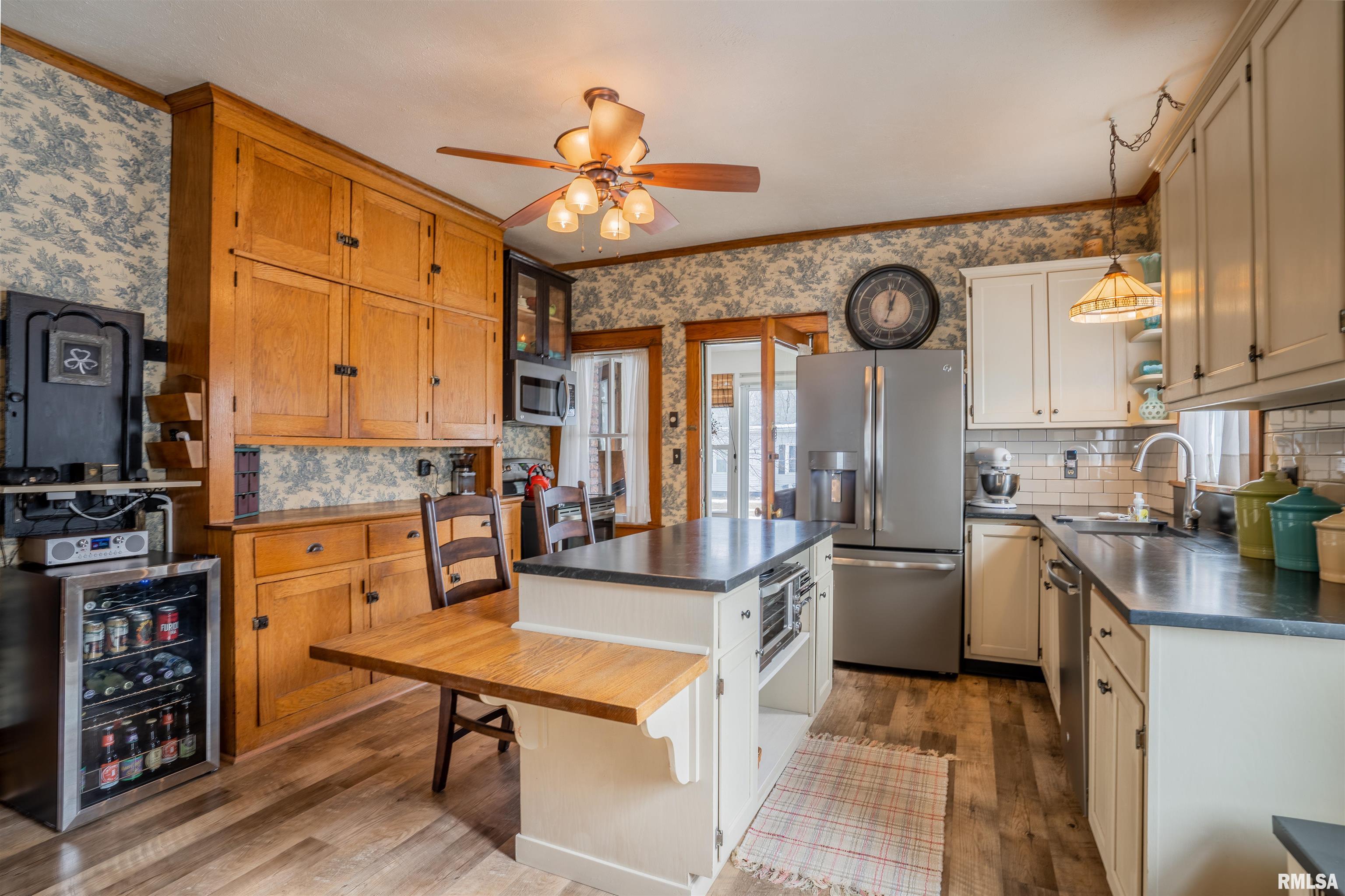 312 Walnut Street Washington, IL 61571 - Photo 15 of 38 Gallery Image 15
