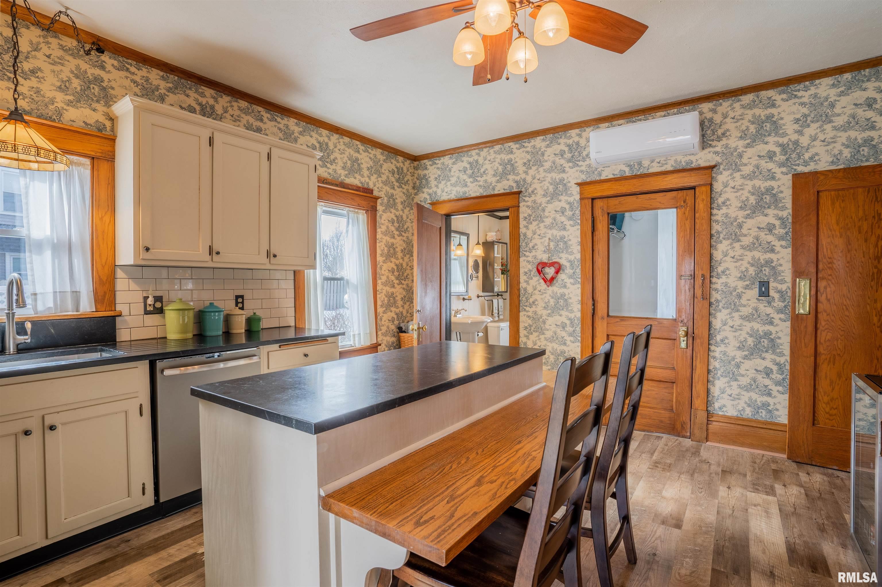 312 Walnut Street Washington, IL 61571 - Photo 16 of 38 Gallery Image 16