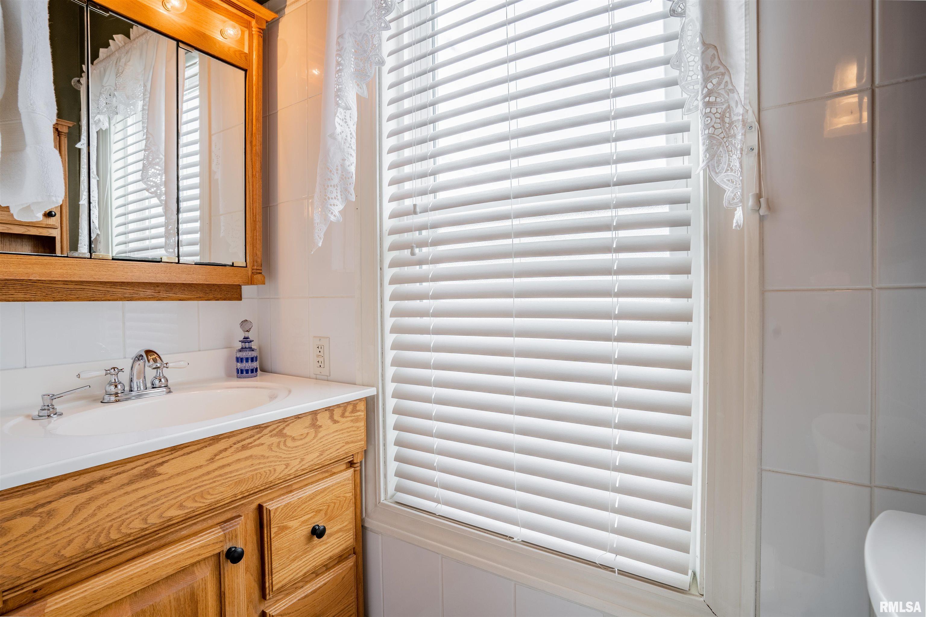 312 Walnut Street Washington, IL 61571 - Photo 24 of 38 Gallery Image 24