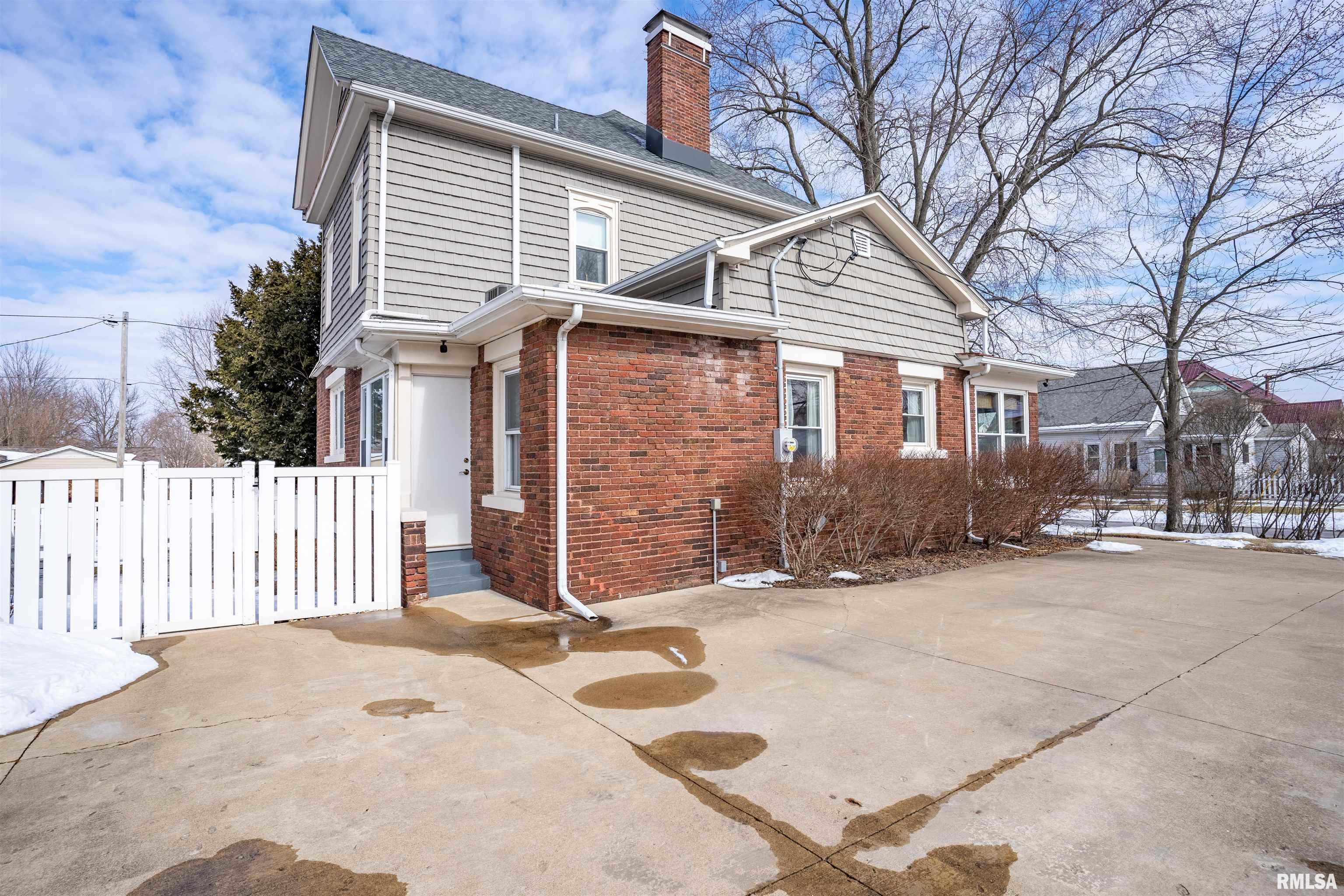 312 Walnut Street Washington, IL 61571 - Photo 33 of 38 Gallery Image 33