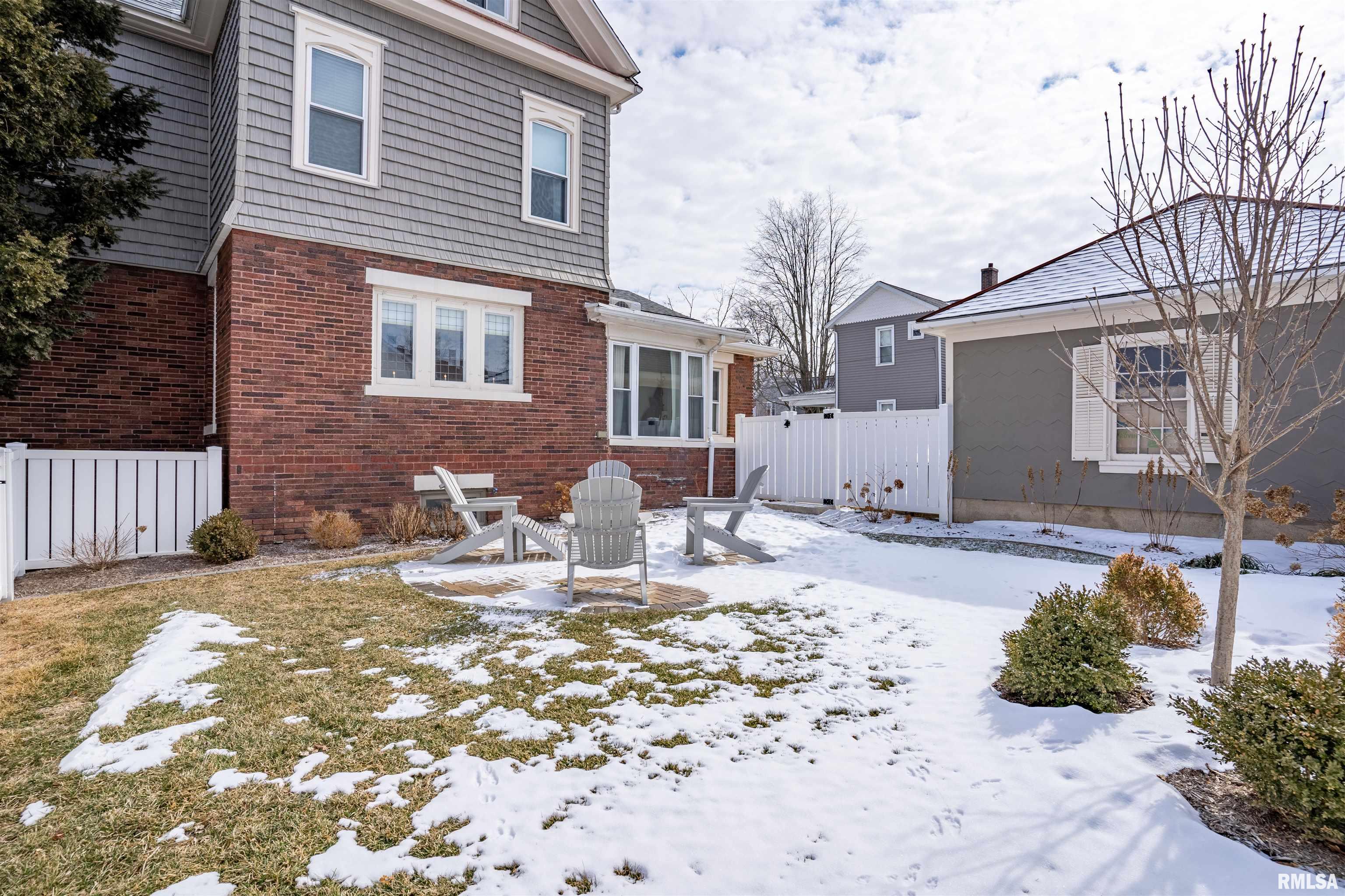312 Walnut Street Washington, IL 61571 - Photo 35 of 38 Gallery Image 35