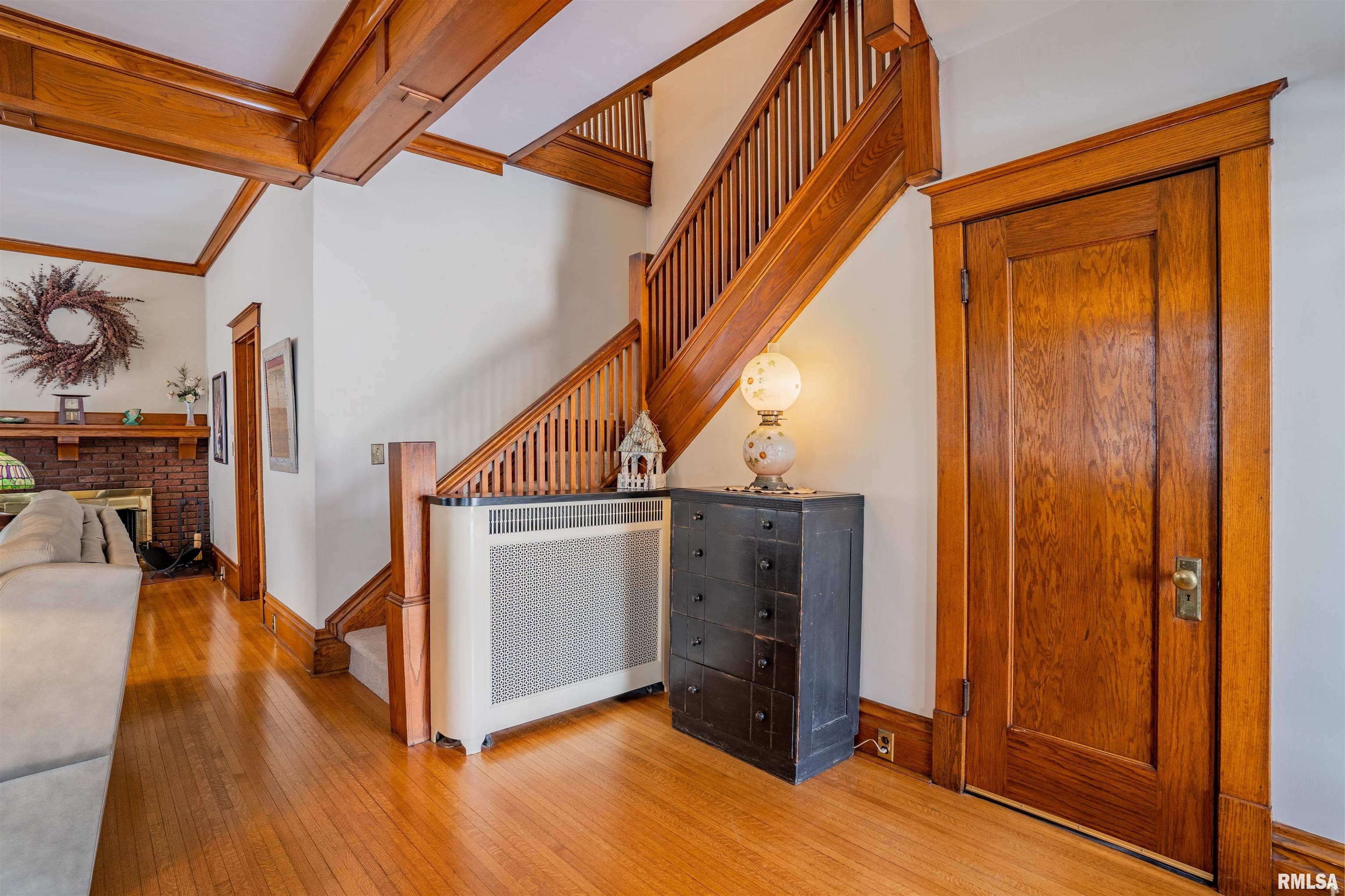 312 Walnut Street Washington, IL 61571 - Photo 7 of 38 Gallery Image 7