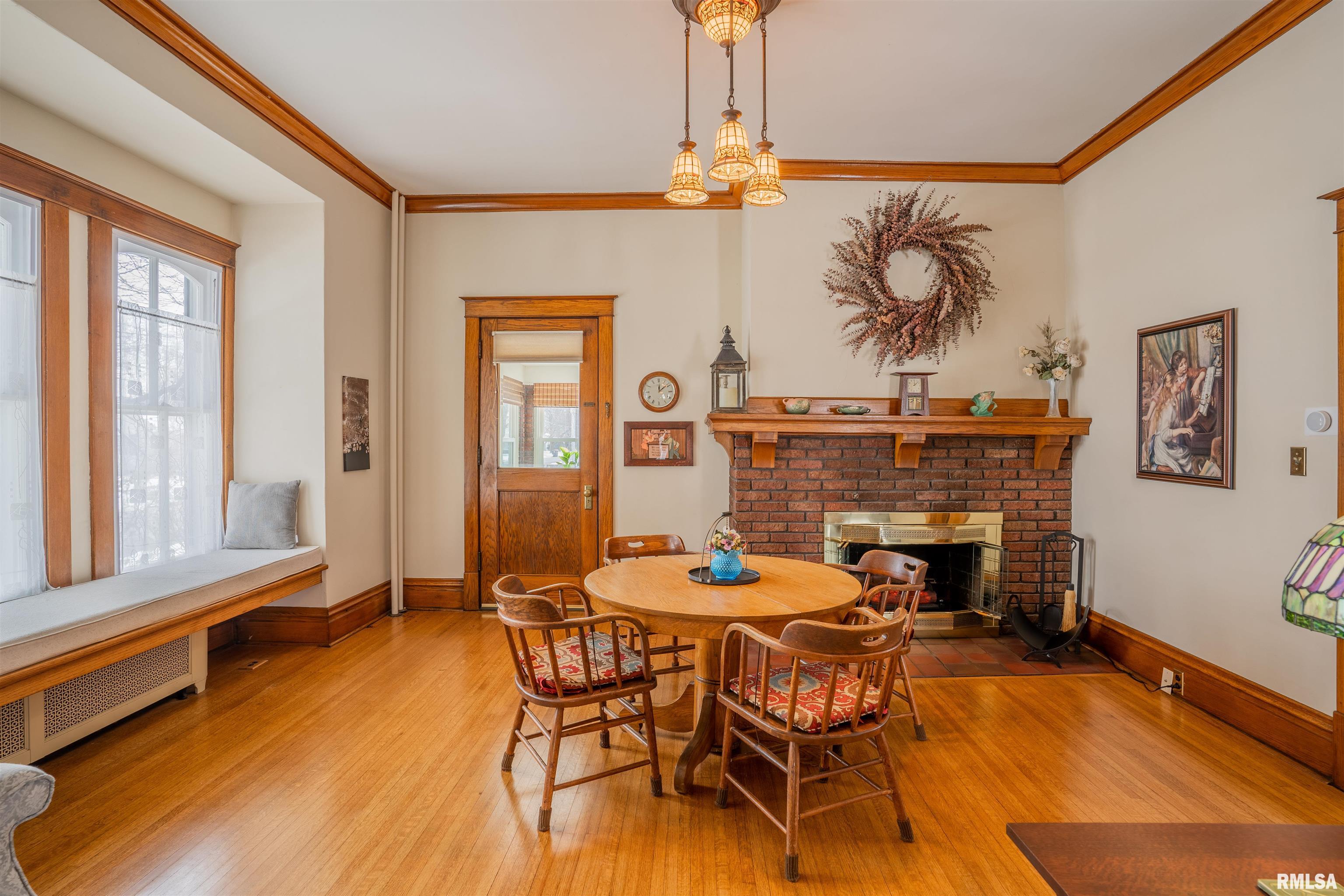 312 Walnut Street Washington, IL 61571 - Photo 10 of 38 Gallery Image 10