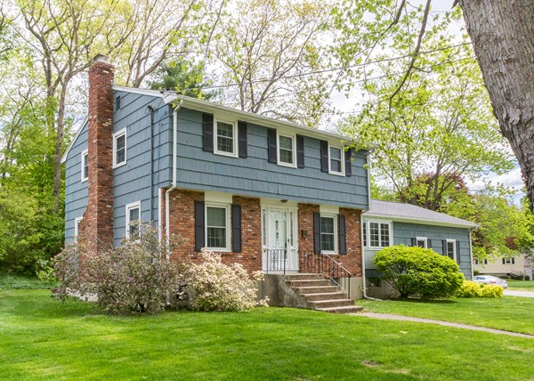 27 Arcadia Road Norwood, MA 02062 - Photo 1 of 19 Gallery Image 1