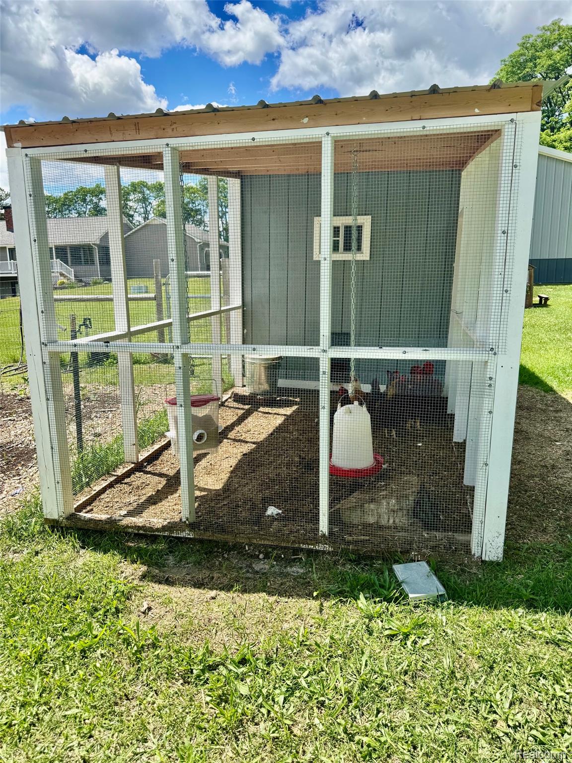 5465 South Lake George Road Metamora, MI 48455 - Photo 58 of 61 Chicken coop
