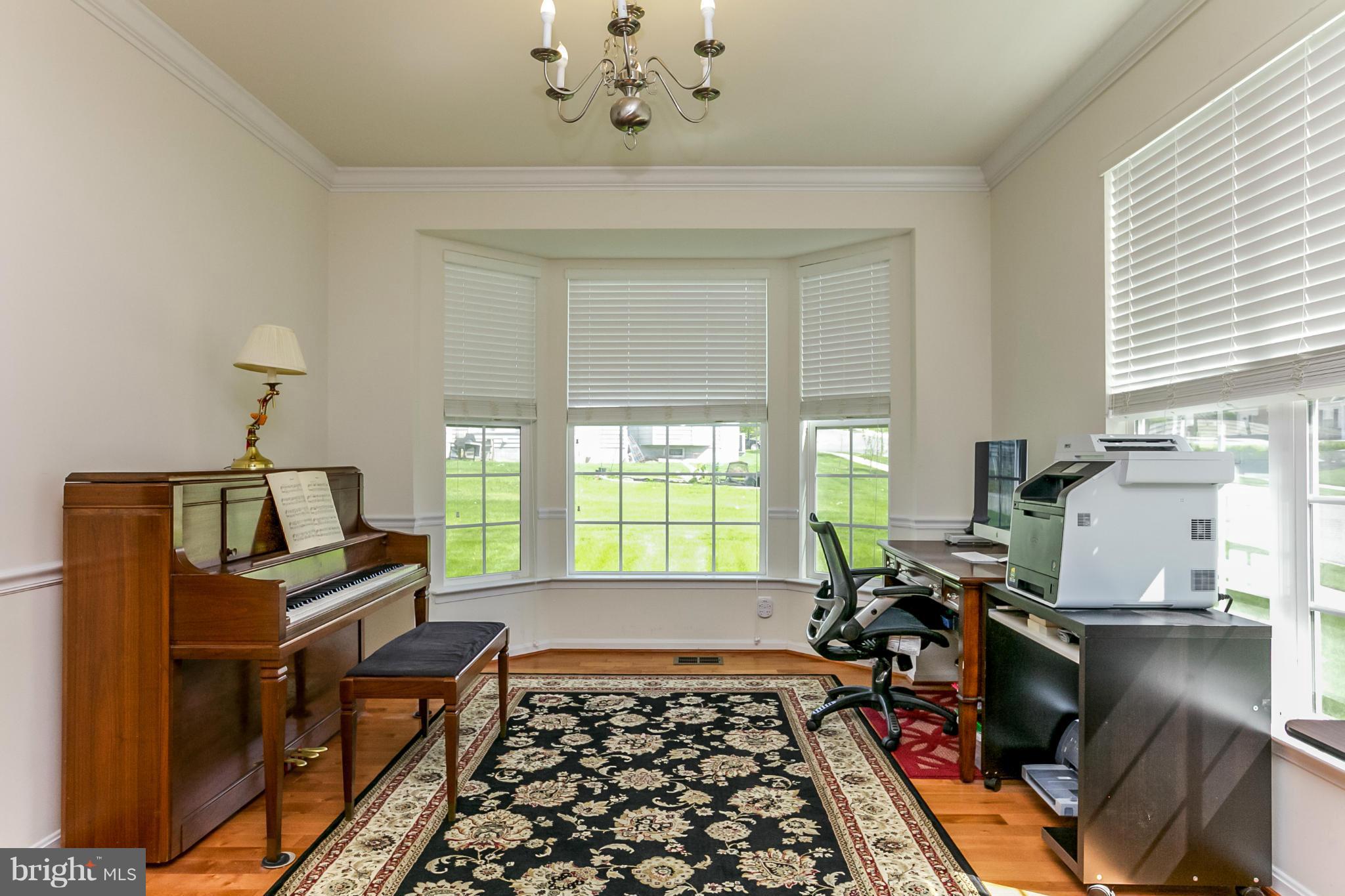 2008 Thistlewood Road Baltimore, MD 21209 - Photo 5 of 30 Dining Room