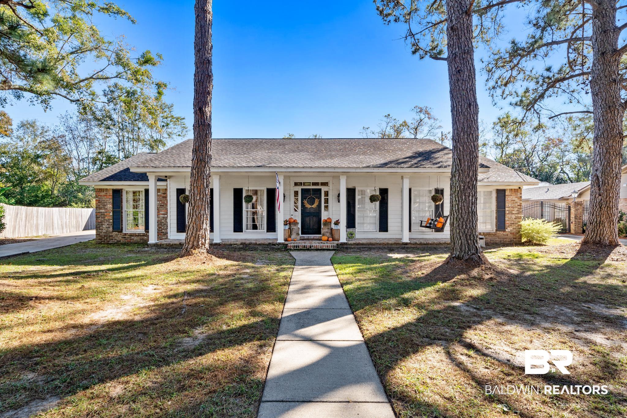 105 Claridge Road South Mobile, AL 36608 - Photo 1 of 37