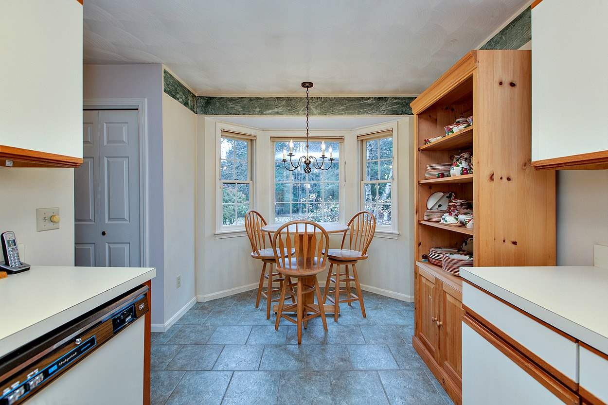 26 Villager Road Chester, NH 03036 - Photo 6 of 40
