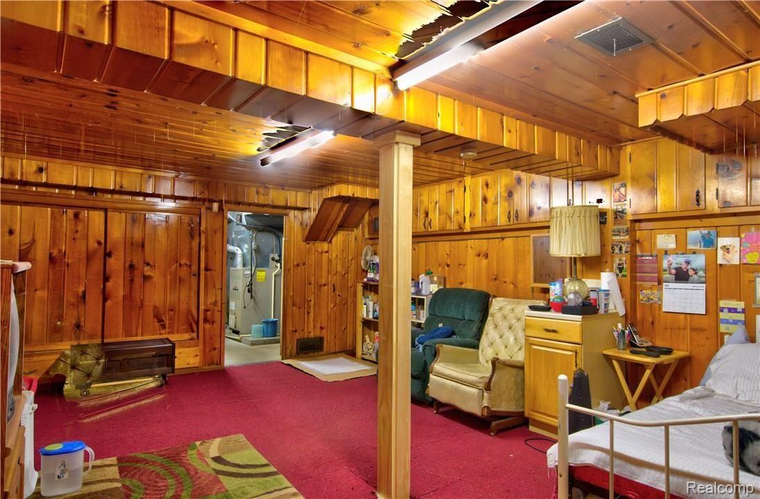 6107 East River Road Flushing, MI 48433 - Photo 12 of 23 DSC_5844_5_6.jpg