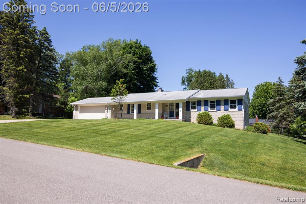 724 Sandstone Drive Rochester Hills, MI 48309 - Photo 3 of 60