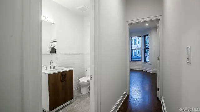 $4,450 | 167 Russell Street, Unit 2L | Greenpoint