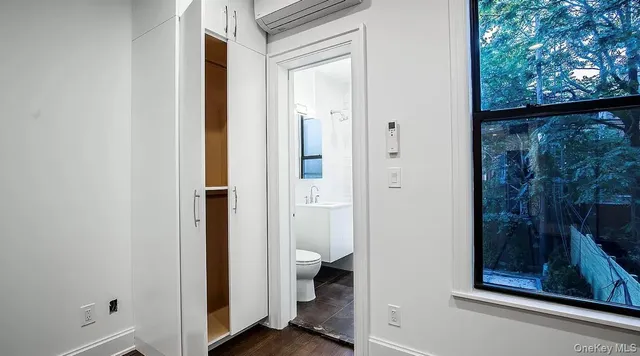 $4,450 | 167 Russell Street, Unit 2L | Greenpoint