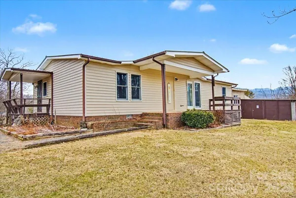 $274,900 | 170 Styles Road, Burnsville, NC 28714