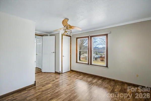 $274,900 | 170 Styles Road, Burnsville, NC 28714