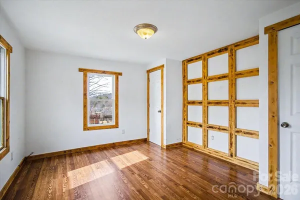 $274,900 | 170 Styles Road, Burnsville, NC 28714