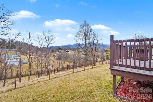 $274,900 | 170 Styles Road, Burnsville, NC 28714