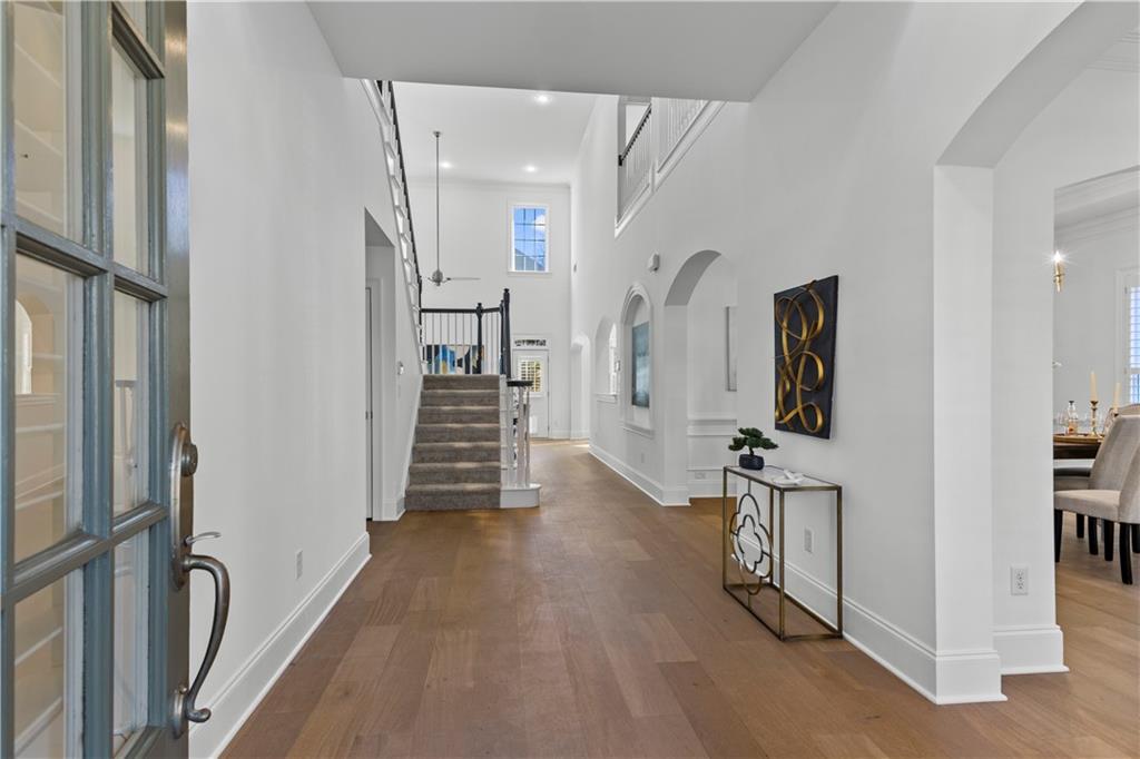 285 Wembley Circle Atlanta, GA 30328 - Photo 2 of 44