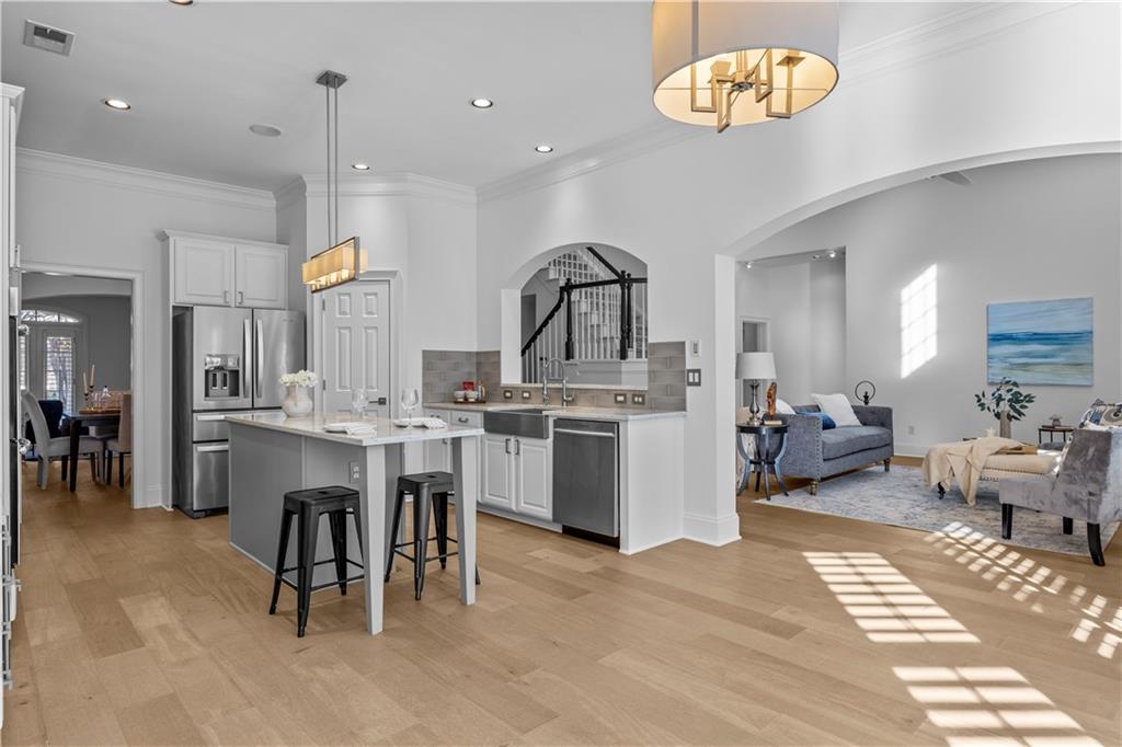 285 Wembley Circle Atlanta, GA 30328 - Photo 10 of 44