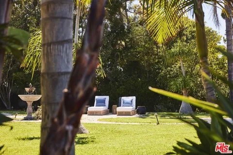 $5,600,000 | 29417 Bluewater Road, Malibu, CA 90265