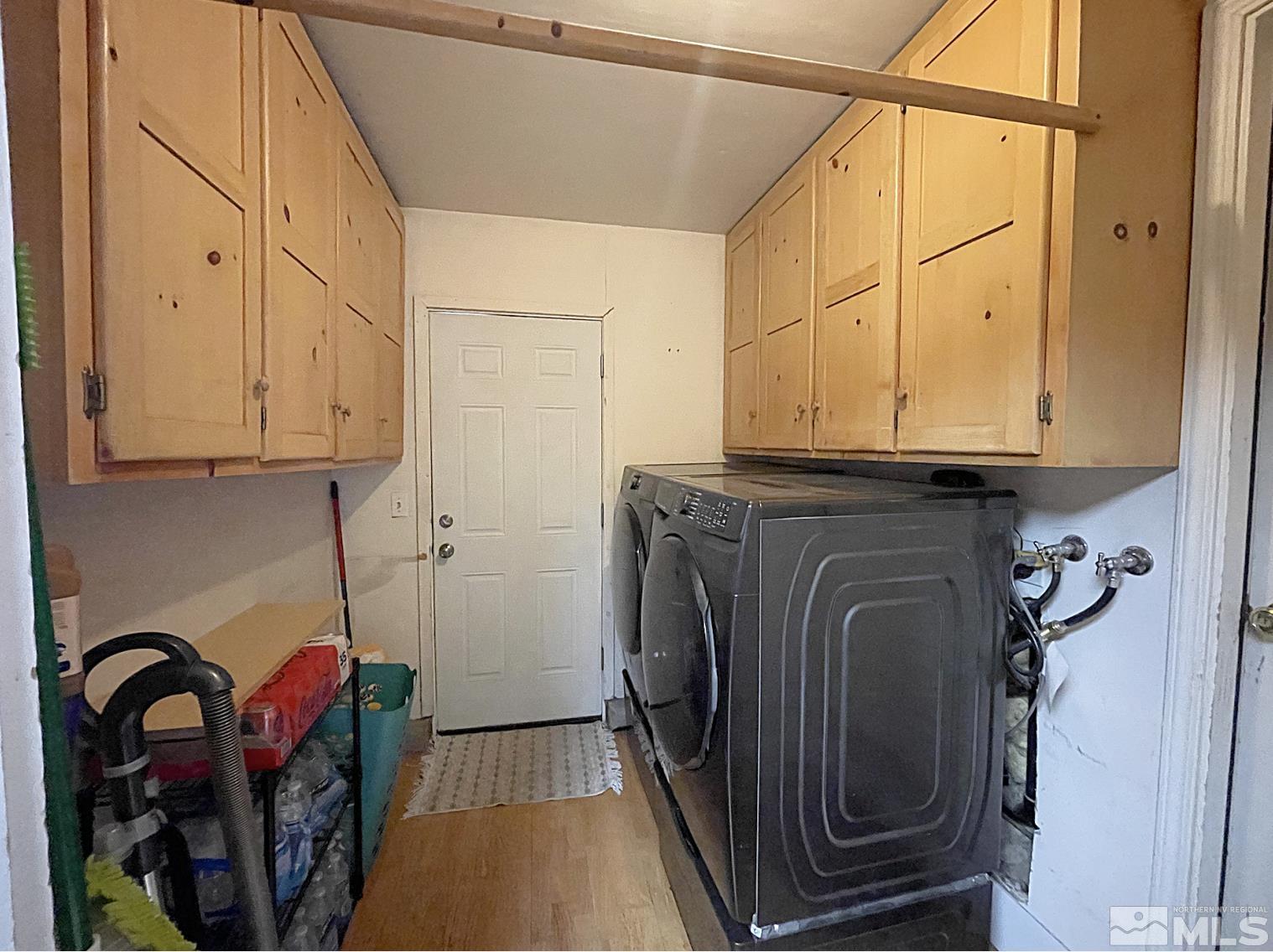562 Yellow Jacket Road Dayton, NV 89403 - Photo 21 of 27 a utility room with dryer and washer