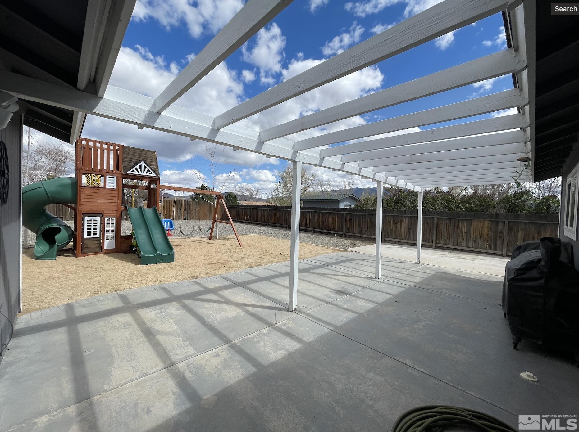 562 Yellow Jacket Road Dayton, NV 89403 - Photo 25 of 27 a view of a room with gym equipment