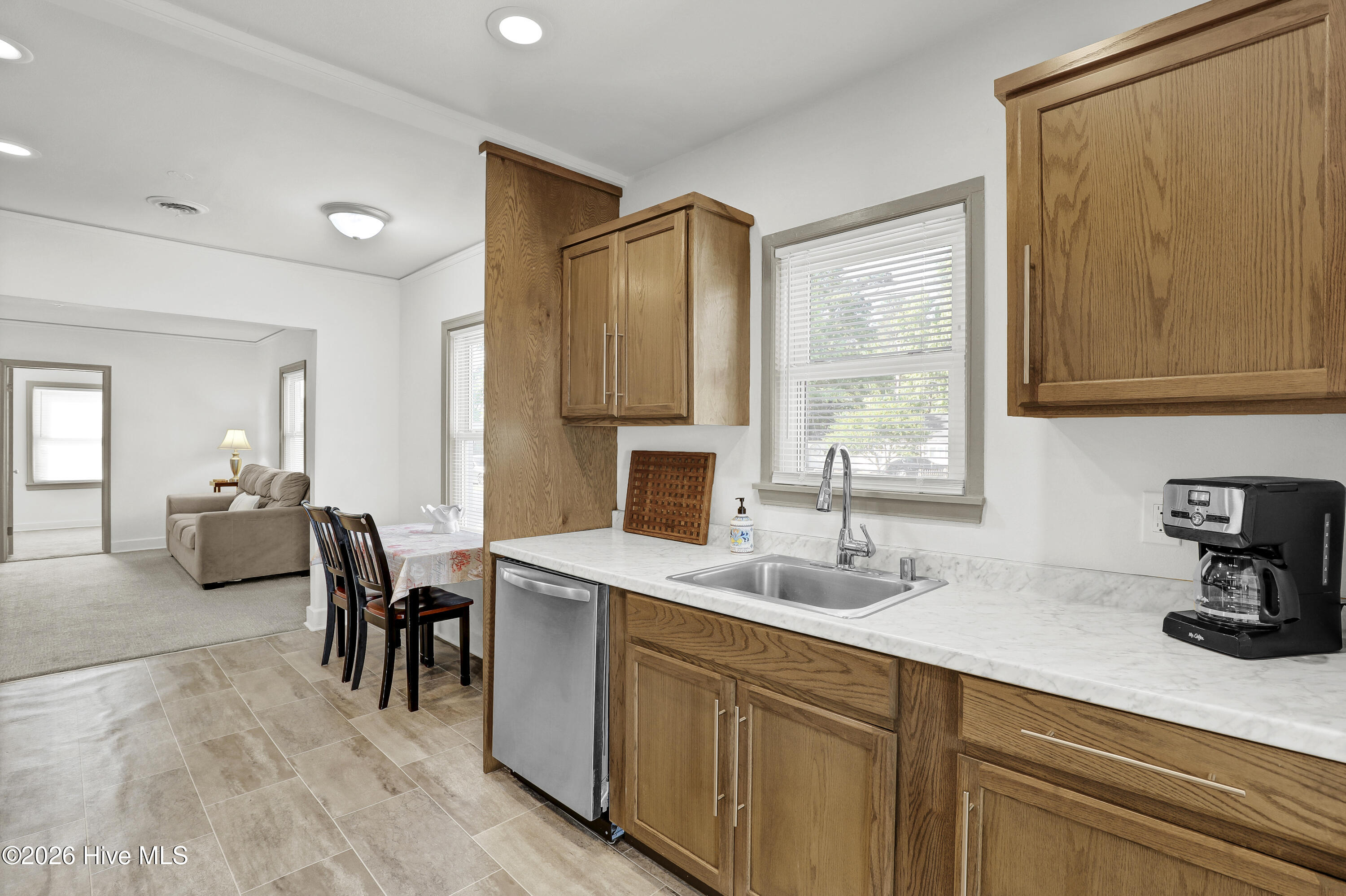 118 Queens Road Jacksonville, NC 28540 - Photo 5 of 26 5