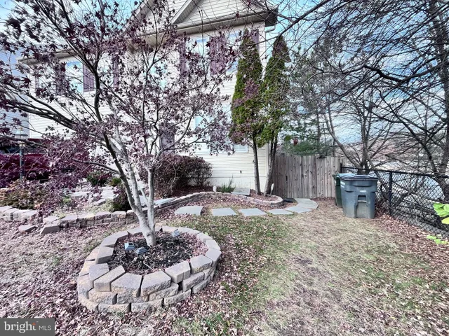 $1,300 | 2847 Linden Knoll Court, Woodbridge, VA 22191