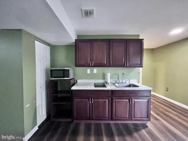 $1,300 | 2847 Linden Knoll Court, Woodbridge, VA 22191