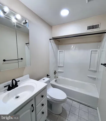 $1,300 | 2847 Linden Knoll Court, Woodbridge, VA 22191