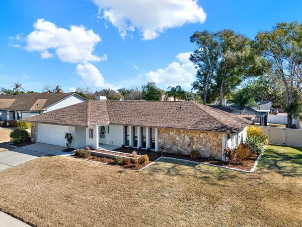 $499,000 | 401 Running Horse Road, Seffner, FL 33584