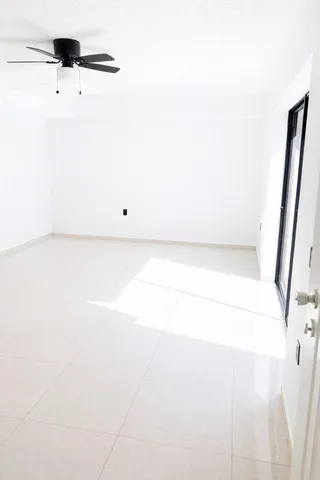 $2,250 | 31 Lake Arbor Drive, Palm Springs, FL 33461