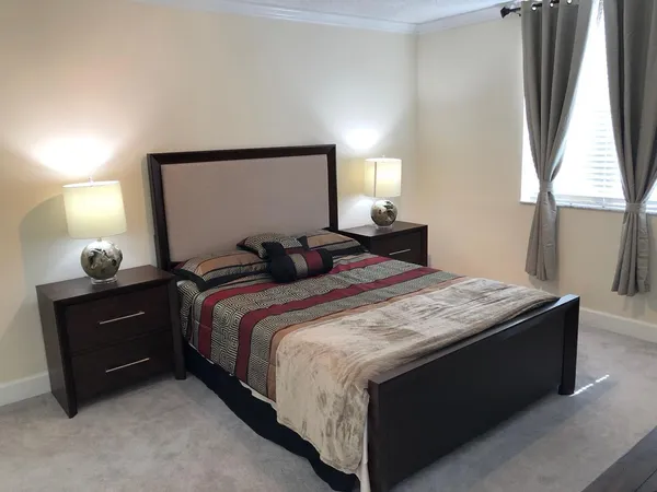 $3,500 | 651 Okeechobee Boulevard, West Palm Beach, FL 33401