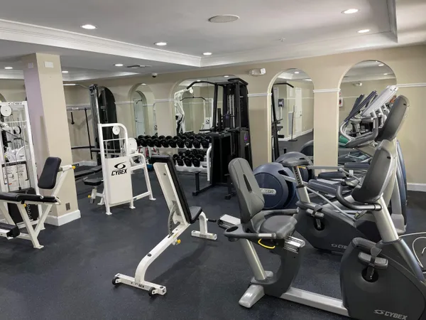 $3,500 | 651 Okeechobee Boulevard, West Palm Beach, FL 33401