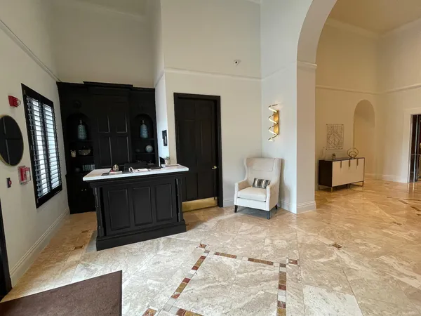 $3,500 | 651 Okeechobee Boulevard, West Palm Beach, FL 33401