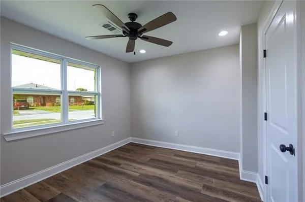 $255,000 | 404 Alpaca Drive, Arabi, LA 70032