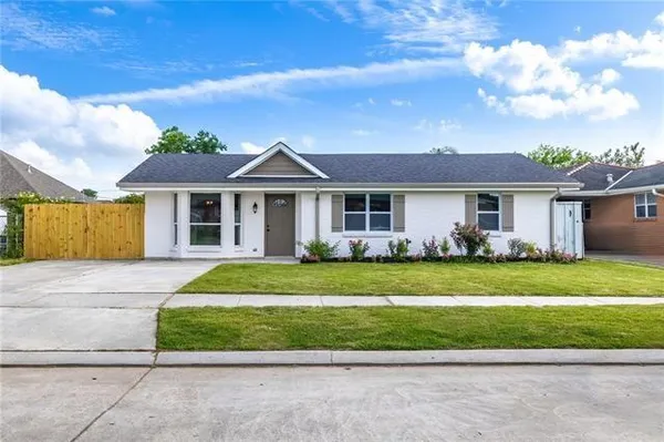 $255,000 | 404 Alpaca Drive, Arabi, LA 70032