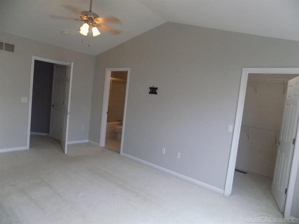 41825 Mitchell Road Novi, MI 48377 - Photo 8 of 20 50137698-8d1cf16f-c240-4015-9064-56b365c4dd3d.JPG