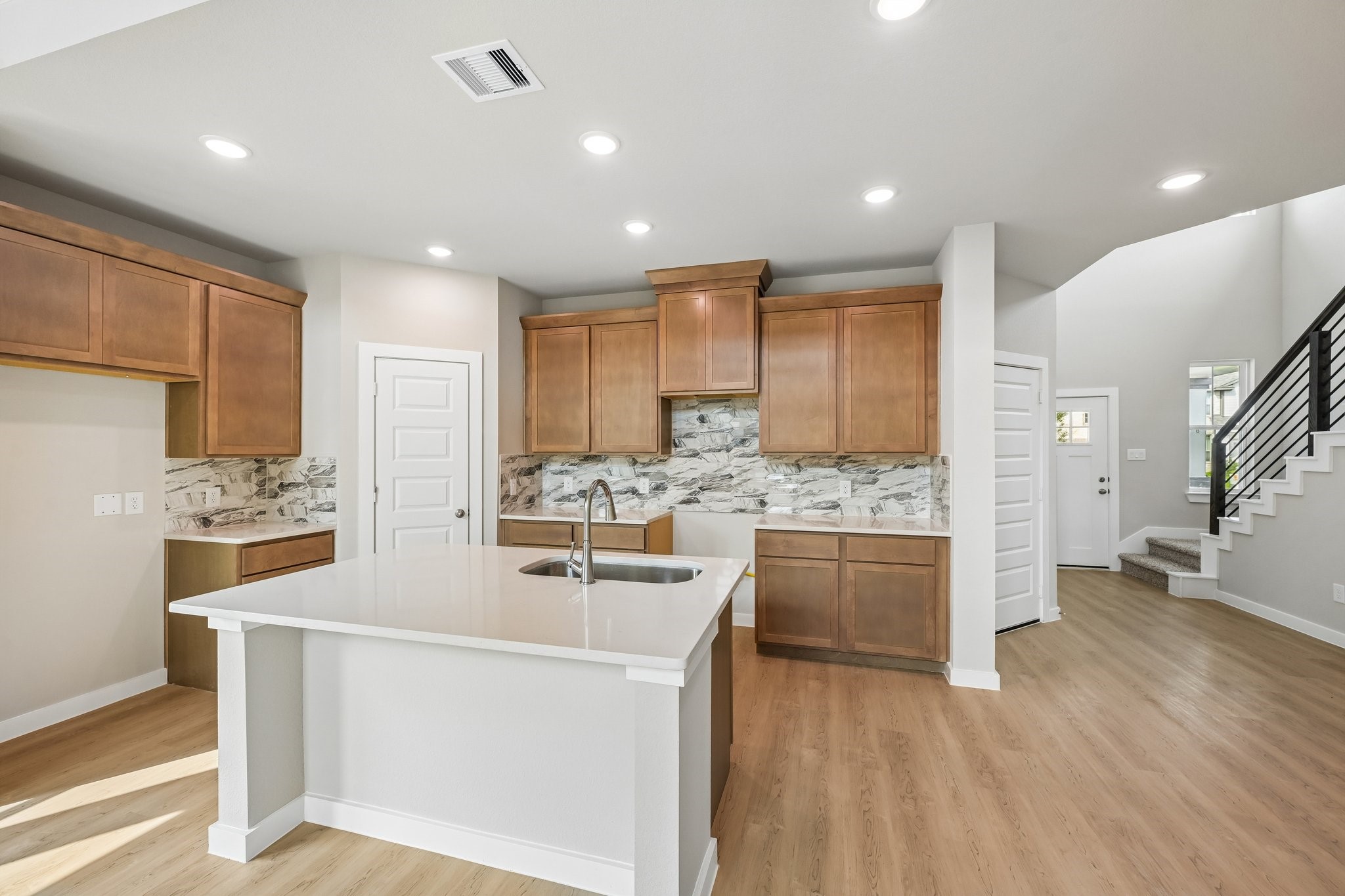 16875 Needlepoint Drive Conroe, TX 77302 - Photo 8 of 21