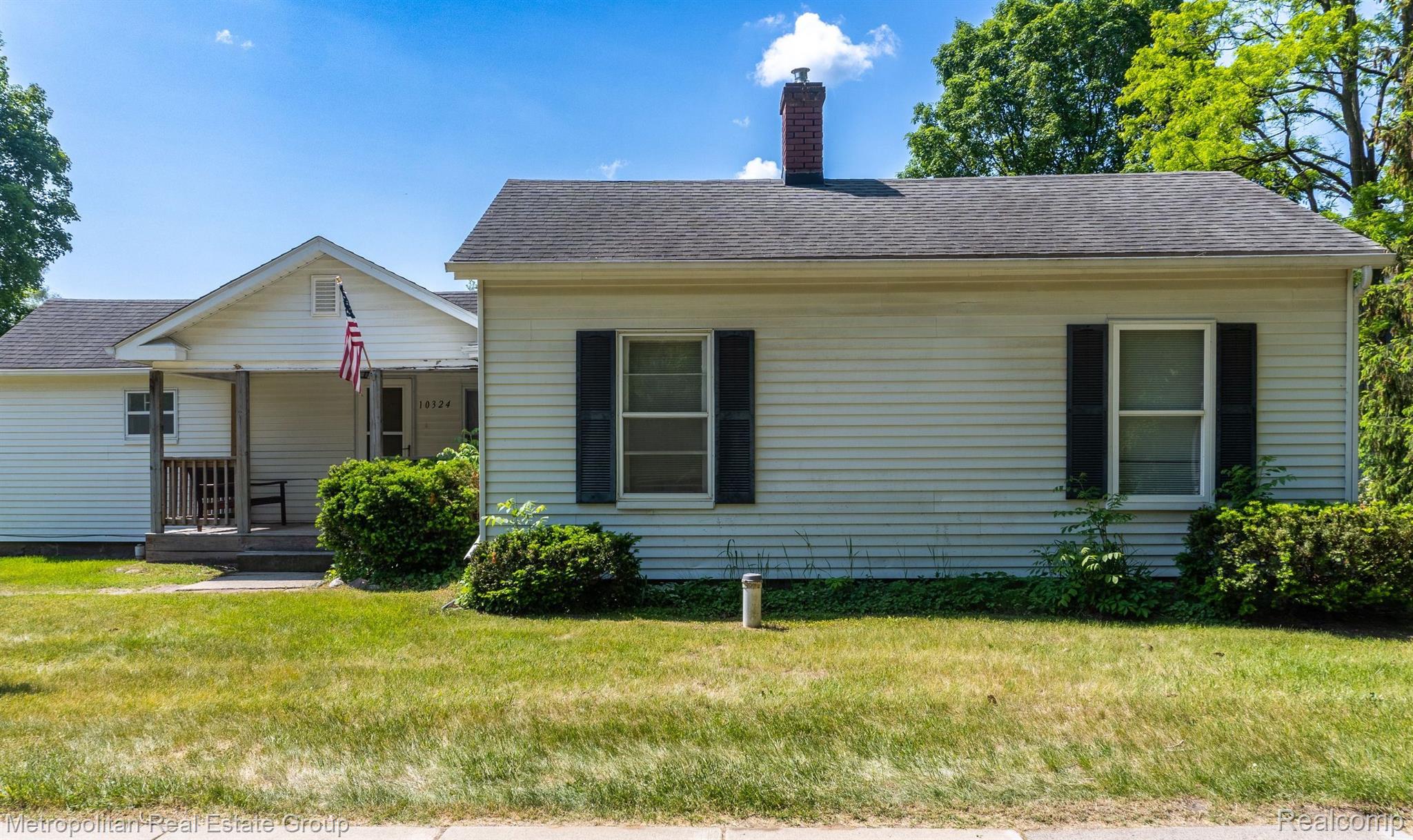 10324 Maple Road Hartland, MI 48353 - Photo 1 of 39 Gallery Image 1