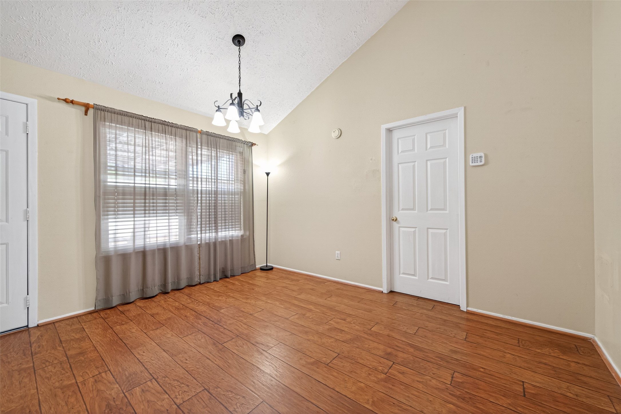 4726 Whispering Rock Lane Spring, TX 77388 - Photo 10 of 43