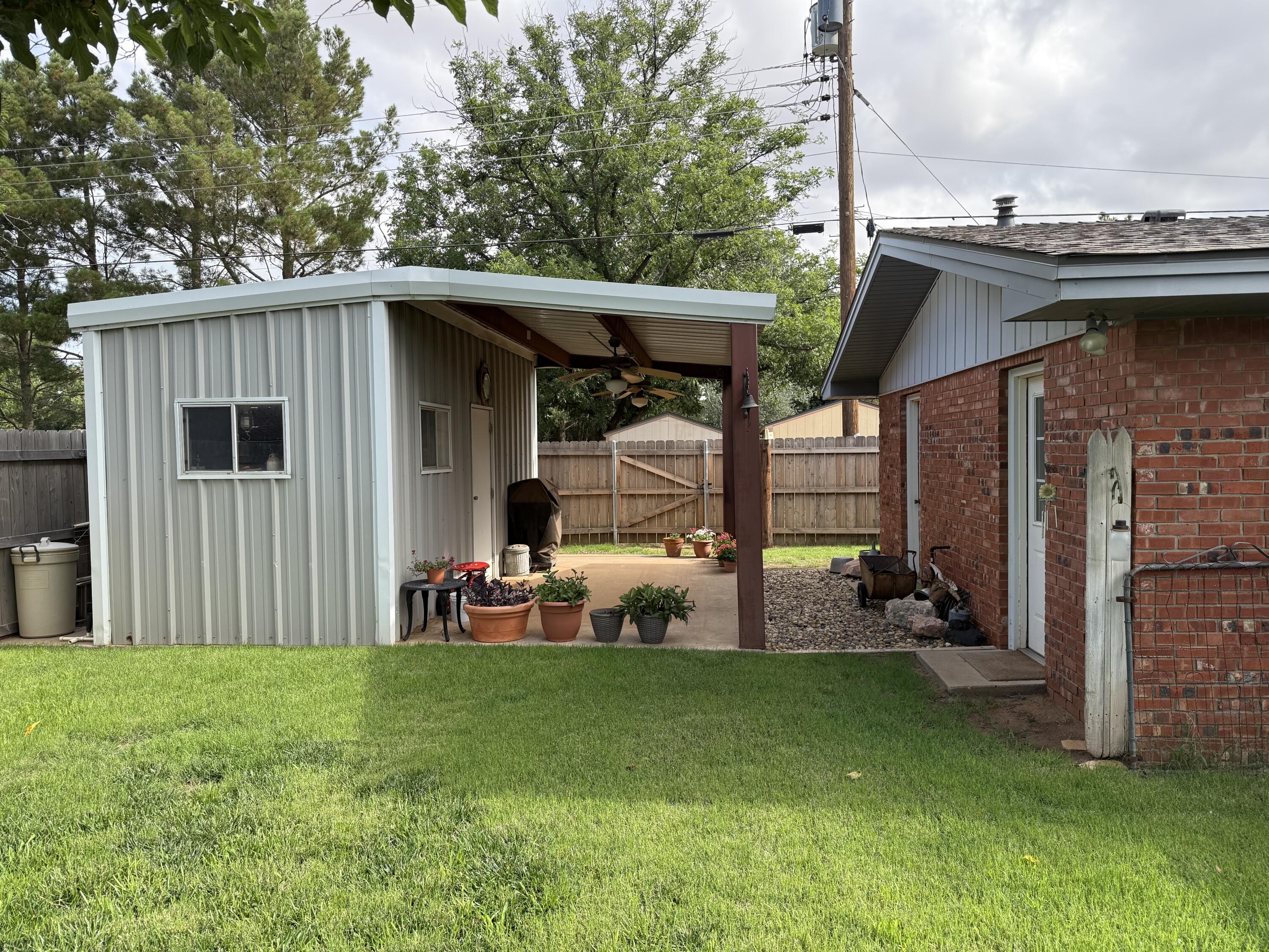 1901 Avenue R Tahoka, TX 79373 - Photo 32 of 32 IMG_3067