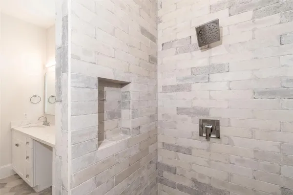 $3,695 | 3821 North Braeswood Boulevard, Unit C, Houston, TX 77025