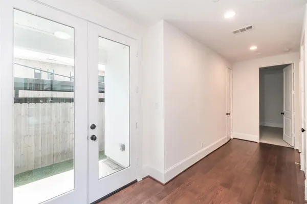 $3,695 | 3821 North Braeswood Boulevard, Unit C, Houston, TX 77025