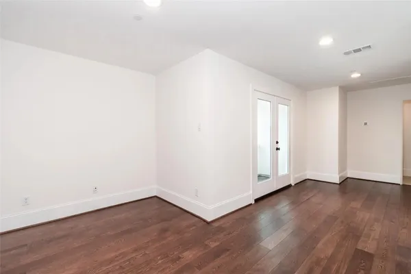 $3,695 | 3821 North Braeswood Boulevard, Unit C, Houston, TX 77025