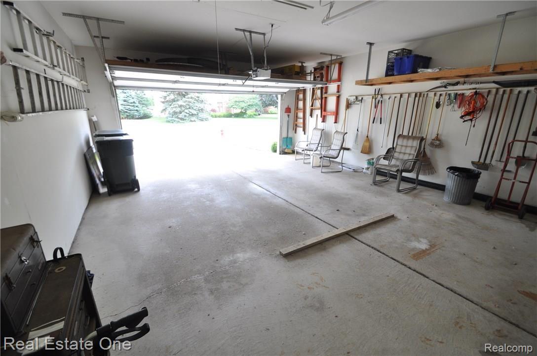 1803 Quincy Drive Rochester, MI 48306 - Photo 22 of 27 20.JPG